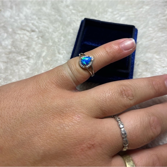 NEW Turquoise Teardrop Ring - Picture 4 of 4